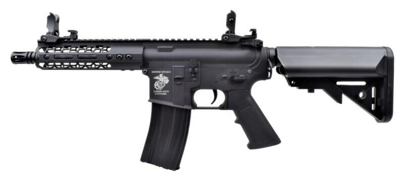 Denne riffel er konstrueret i fuld metal og kommer med et m-lok system