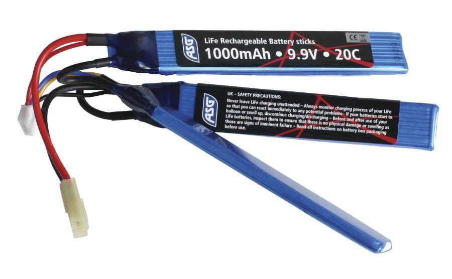 Dette batteri er 3 delt, hvilket betyder at det let passer i de fleste M4 kolber osv.