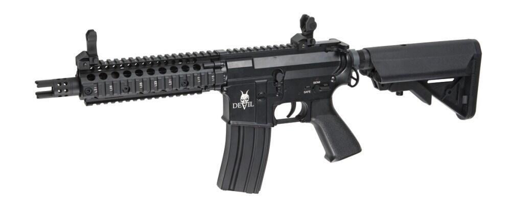 Denne hardball riffel er lavet i fuld metal, og har en bolt stop feature