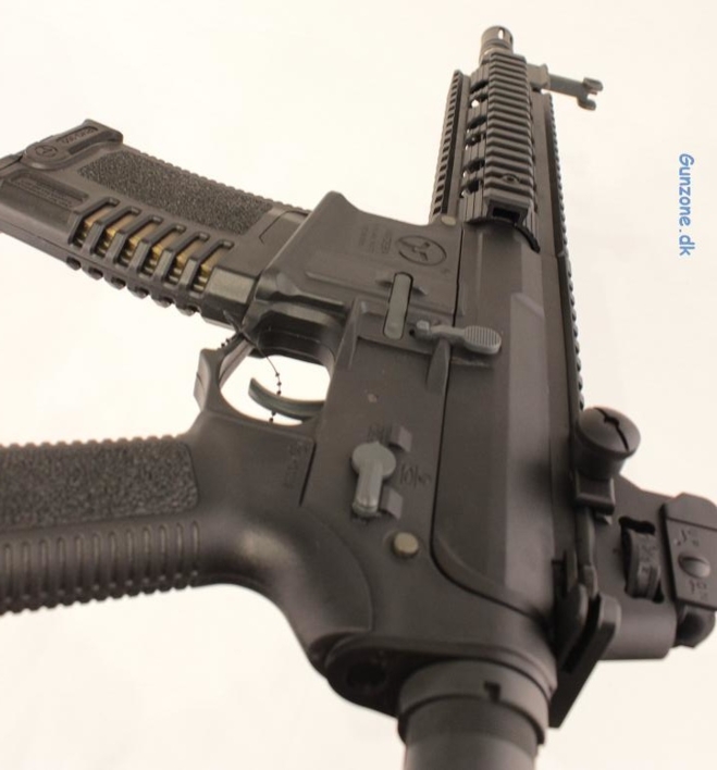 Ares Amoeba, AM-008, sort