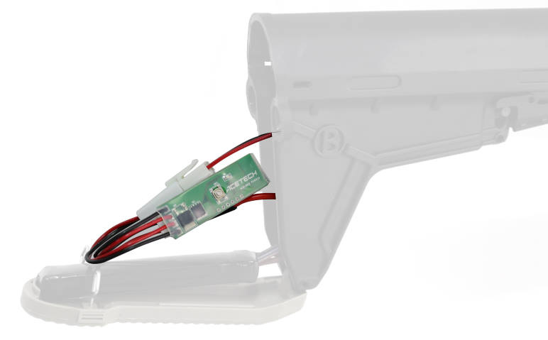 Acetech Mosfet enheden til softguns som er vist her er smidt i gevær kolben