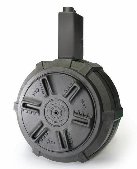 Tromle magasin til en G&G ARP9 hvor der kan være 1500 skud indeni