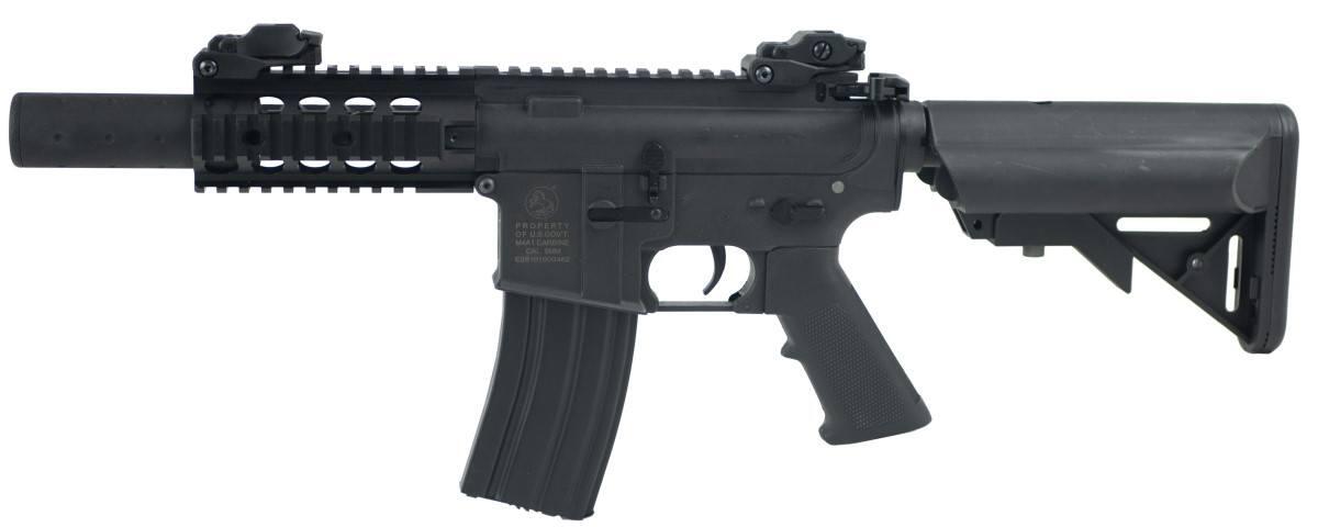 Nylon kroppen gør denne softgun riffel til en af de lettere skyder som kun vejer 2.3 kg