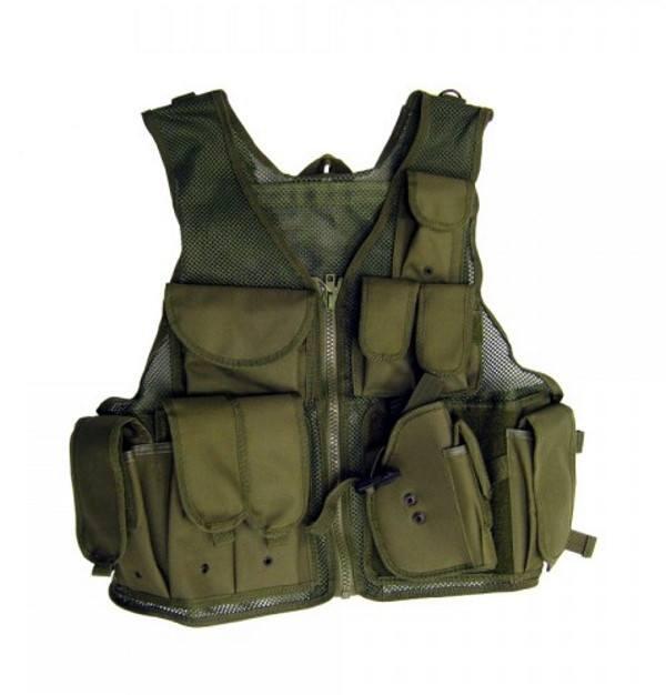 Lækker Airsoft vest med pistol lomme og lommer til magasiner.