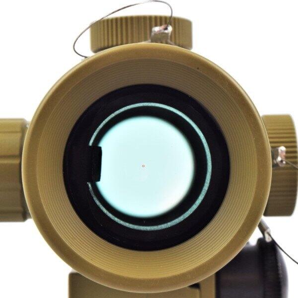 Her kan man se den røde prik som dette softgun rødpunktssigte laver