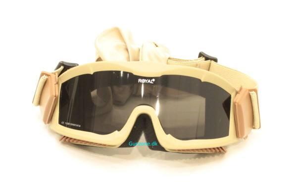 Gode airsoft goggles som er i farven tan og kommer med 2 ekstra linser