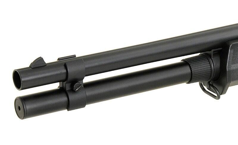 Front sigte på denne lækre cyma 355 manuel airsoft shotgun