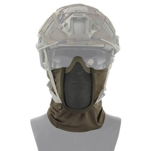 Shadow fighter balaclava som her er vist under en hardball hjelm