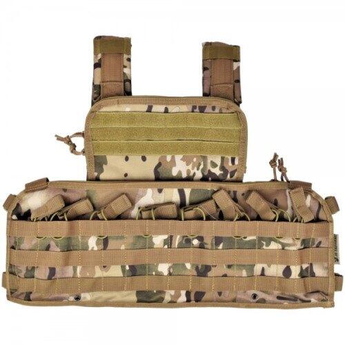 Fronten på denne lækre taktiske hardball chest rig vest i multicam