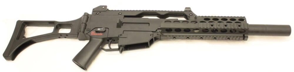 Denne airsoft G36 kommer med indbygget rail system samt lyddæmper