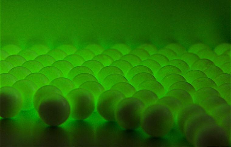 De oplyste grønne showgun softgun tracer kugler kan ses her