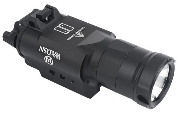 Airsoft lygten er nem at finde batterier til, da den bruger CR123A batterier