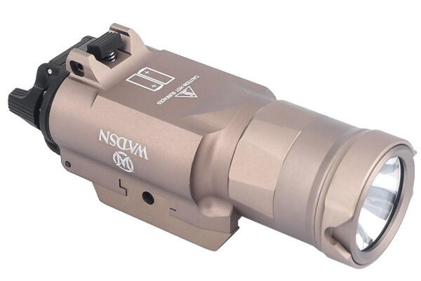 Denne hardball lygte har en hvid led lampe, hvilket gør den kan yde 650 lumen, med 650 lumen kan du både blænde dine modstandere, samt lyse mørke steder op