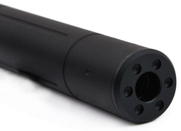 Lyddæmperen kommer med både skum og en fjeder i, for at mindske lyden så meget som overhovedet muligt