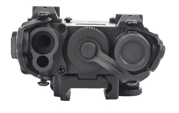 Denne Dummy Dbal A2 kan påsættes på alle standard 20mm picatinny rails