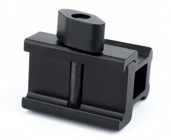 Denne kikker forhøjer passer på alle 20mm picatinny rail systemer