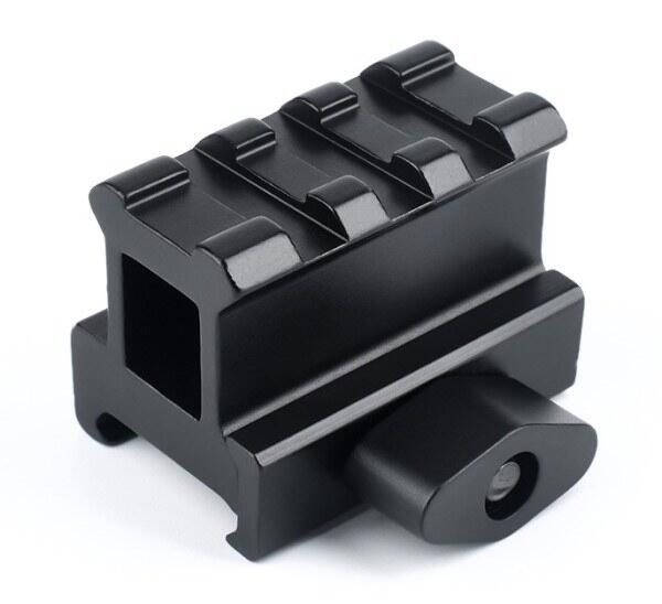 Kikkert forhojeren har 3 rail slots, til påsætning af f.eks hardball sigter