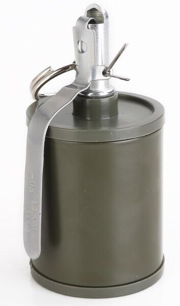 Granaten er lavet i grøn, efter den russiske RG-42 Granat