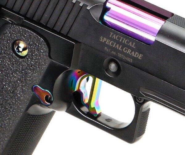 Sådan ser aftrækkeren ud, installeret på en Hi-capa