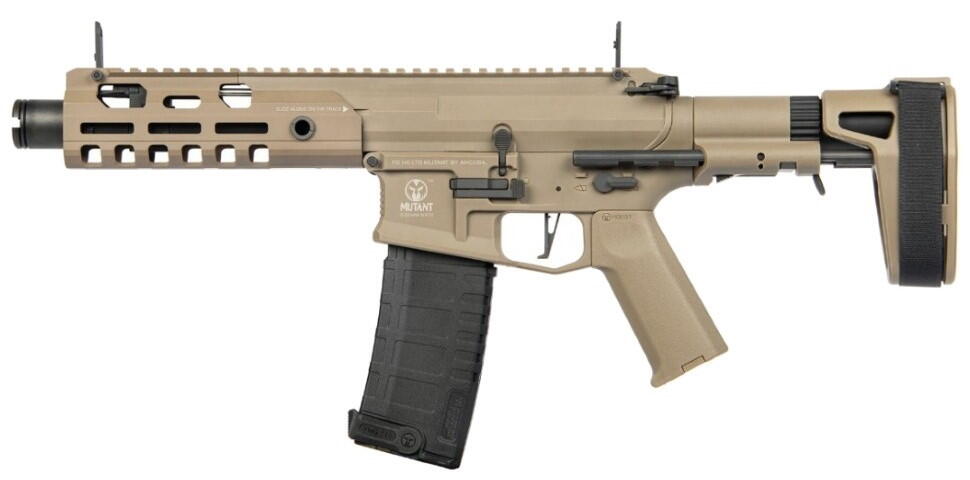 Selvom den er bygget til de små hardball baner kan den stadig række ud