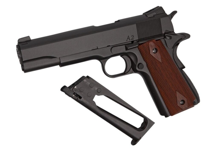 Pistolen har justerbar hop-up og snappy blowback