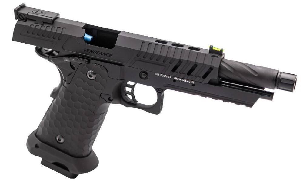 Denne pistol er lavet i fuld metal med polymer greb