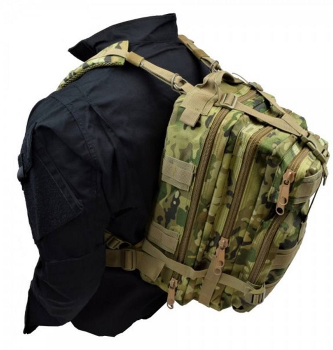 Rygsækken kommer med en strop på toppen, til montage af liggeunderlag, sovepose eller lign.