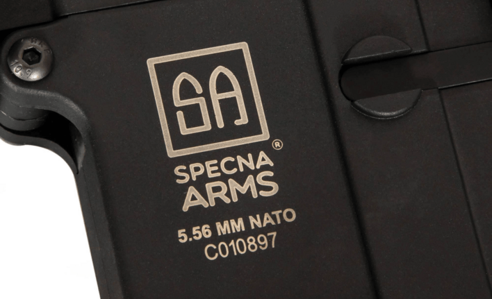 Sådan ser det indgraverede specna arms logo ud