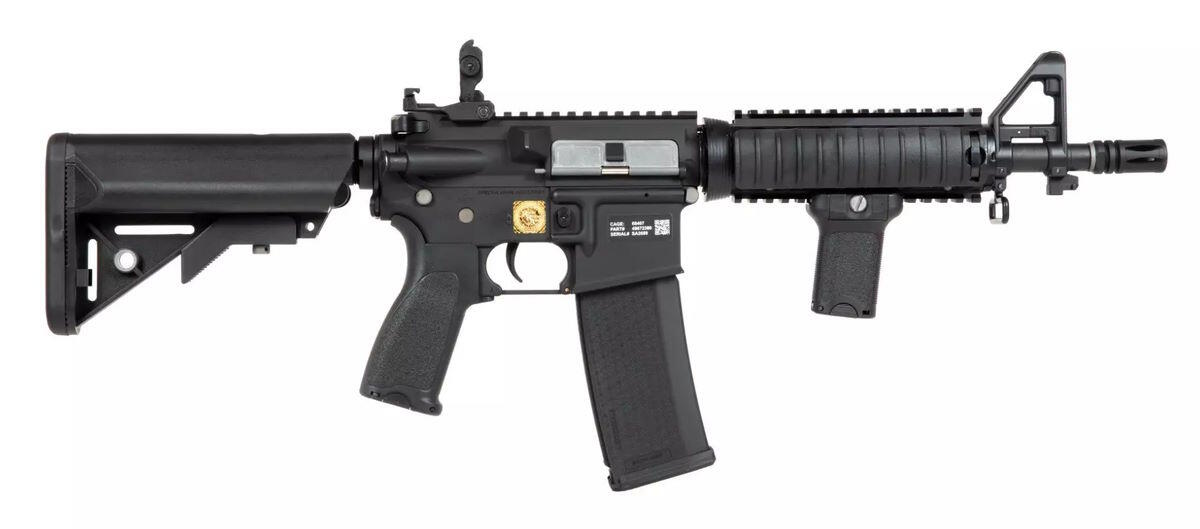 Selve riflen kommer med 2x midcaps