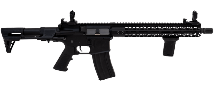 Selve riflen kommer med en PDW stil kolbe og et vinklet frontgreb