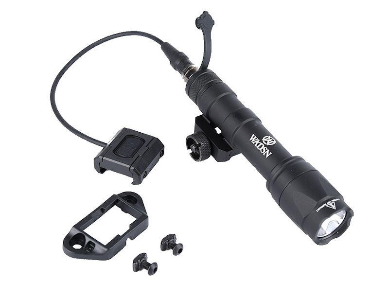 Denne lygte kommer med en smart pressure switch til montage på rail