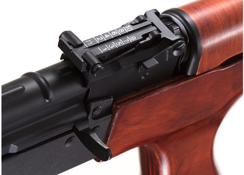 Denne riffel benytter en V3 gearboks der er lavet med quick change fjeder