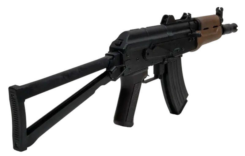 Geværet kommer med et 300 skuds hi-cap magasin