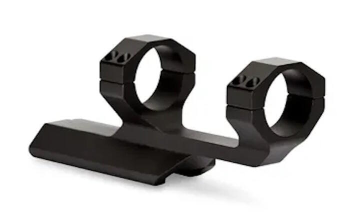 Selve basen har et to inch offset til hvor sigtemidlet ville sidde