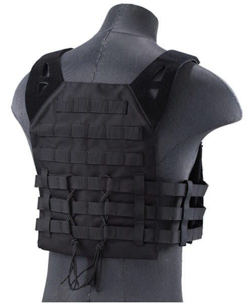 Vesten er justerbar i størrelsen, og passer til næsten alle